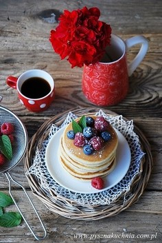 Pancakes z prawdziwą wanilią i owocami