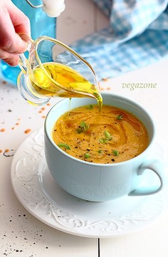 Zupa krem z marchwi i soczewicy