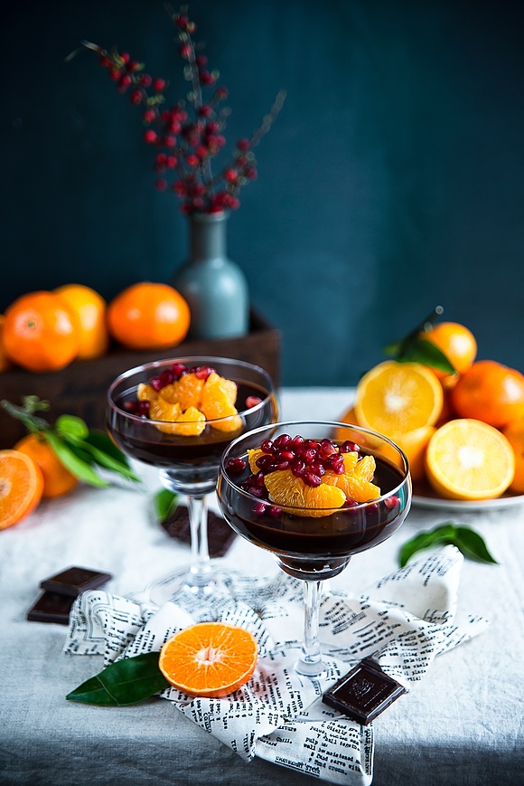 Świąteczny mus czekolaodwy z mandarynkami i granatem